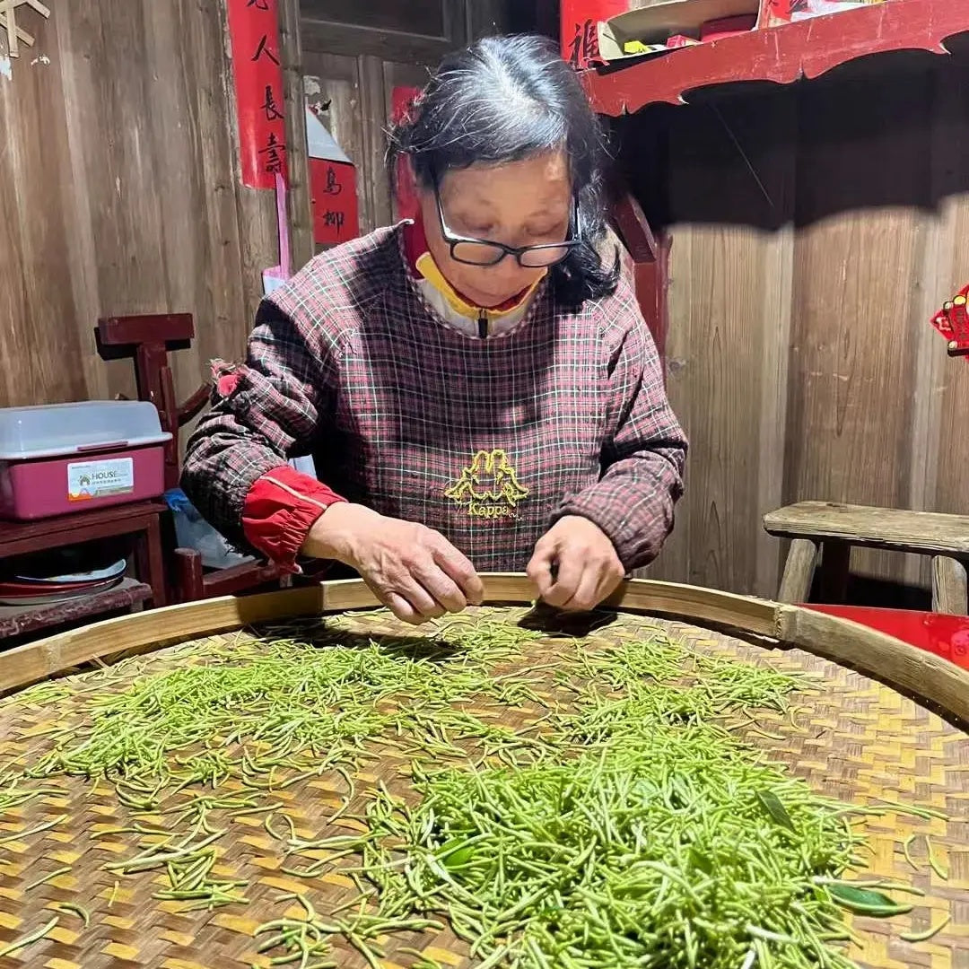 Wuyi Tea - Wild Honeysuckle Tea